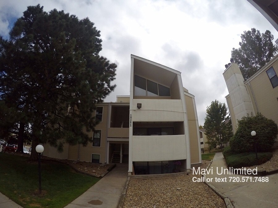 Primary Photo - 15252 E Hampden Cir