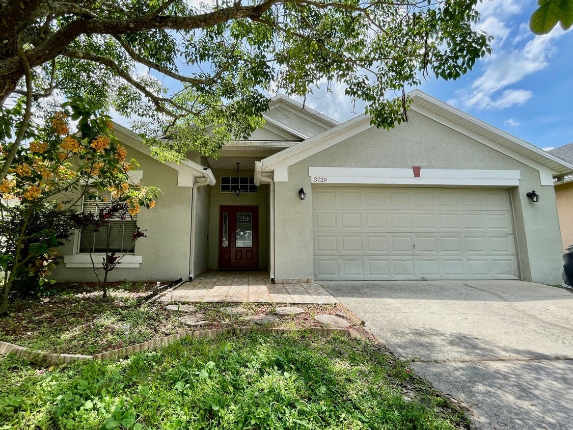 Modern 4-Bed, 2-Bath Solar-Powered Home Ne... - Modern 4-Bed, 2-Bath Solar-Powered Home Ne...