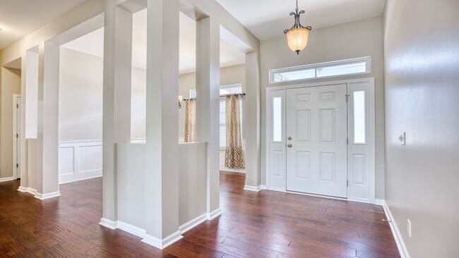Building Photo - 4907 Tall Grass Dr
