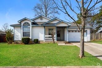 Building Photo - 214 Deer Bridge Dr