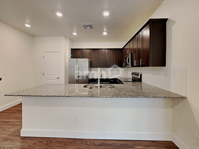 Building Photo - 661 W Bosal Dr