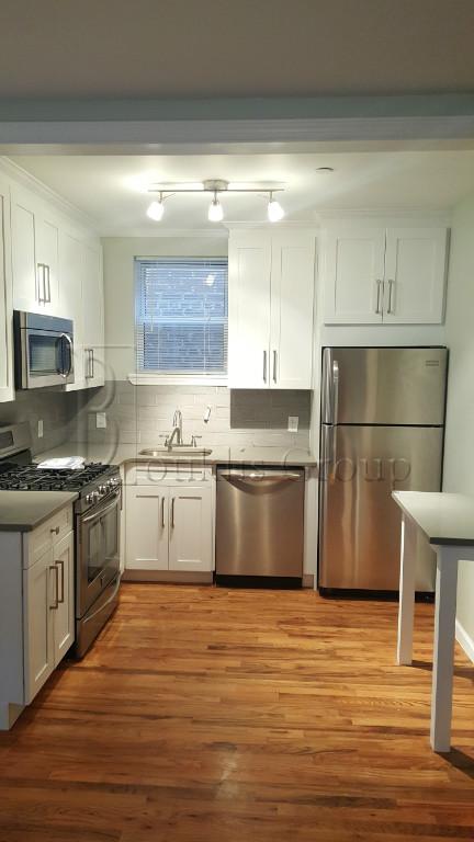 Building Photo - 2552 31st St