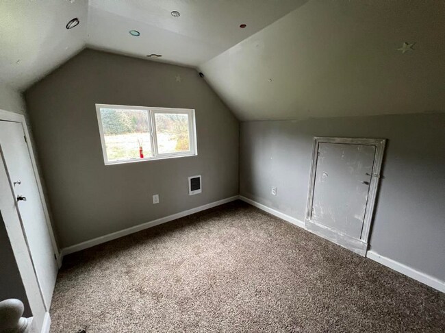 Foto del edificio - 91118 Youngs River Rd