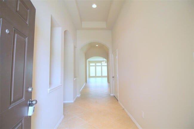 Building Photo - 13604 Evening Wind Dr