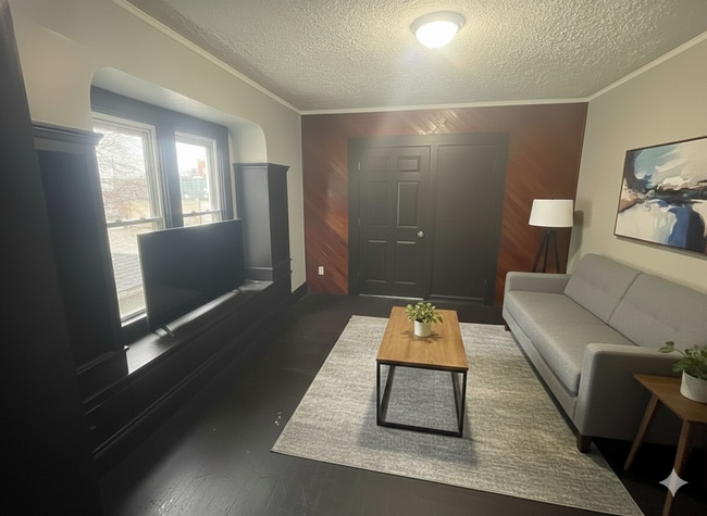 Foto del edificio - 2179 W 106th St