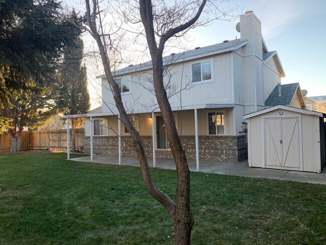 Building Photo - 7202 W 5th Pl