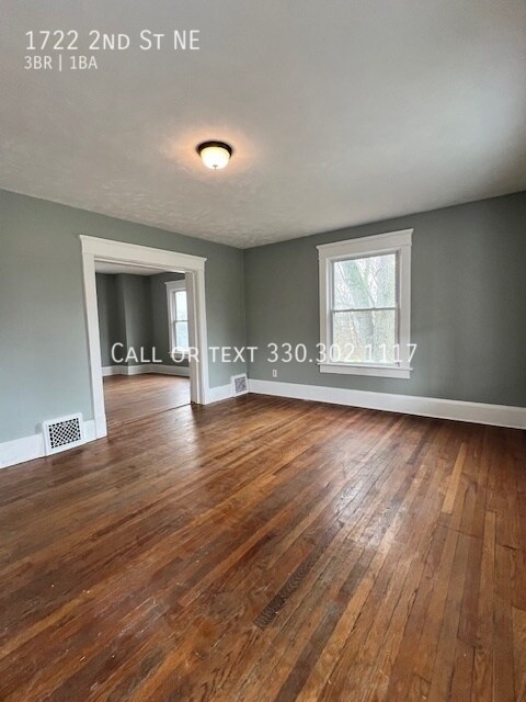 Foto del edificio - Spacious 3 bedroom for rent - Canton OH