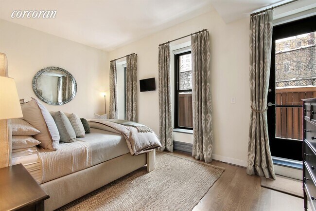 Foto del edificio - 422 W 20th St