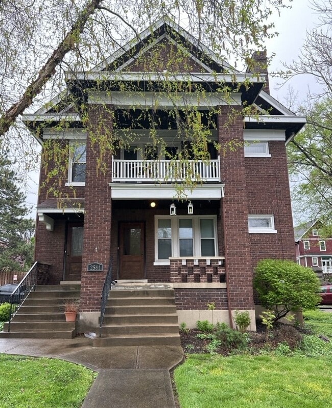 Building Photo - 2581 Madison Rd