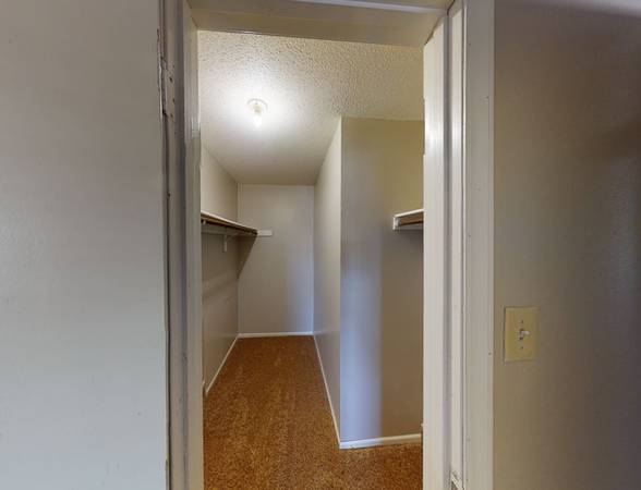 Vestidor Kensington - Kensington Park Apartments