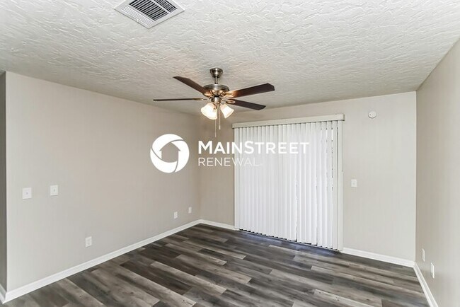 Foto del edificio - 3 Bedroom Pet-Friendly Home in Palm Bay, F...