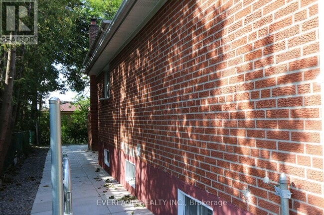 Building Photo - 73 Shellamwood Trail