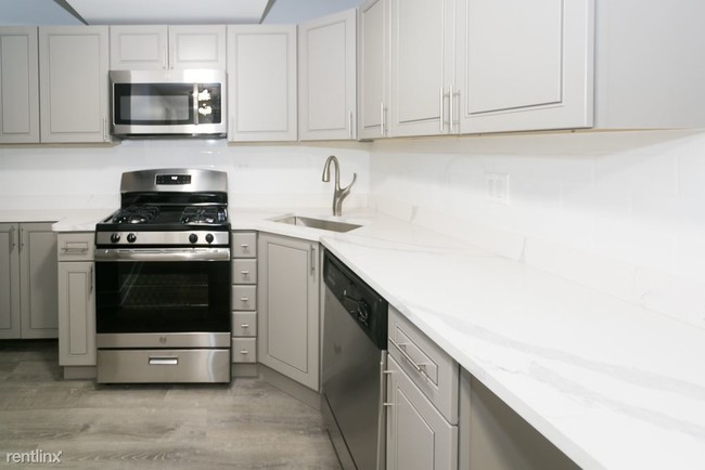 Foto del edificio - 6110 N Winthrop Ave