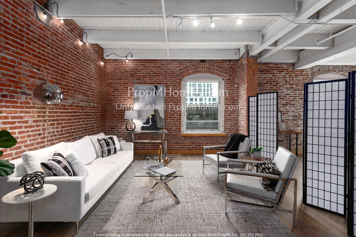 Foto principal - One Bedroom Historic Loft Style Condo In T...