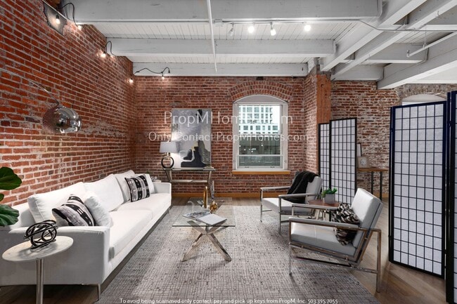 Building Photo - Stunning One Bedroom Historic Loft Style Condo In The Heart of The Pearl!