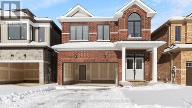 Building Photo - 8 Valleybrook Rd