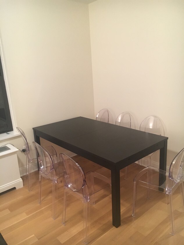 Foto principal - 414 W 44th St