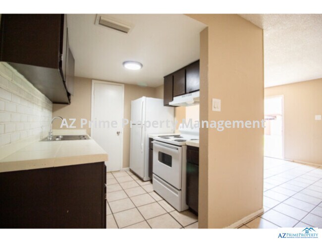 Foto del edificio - 4031 W Reade Ave