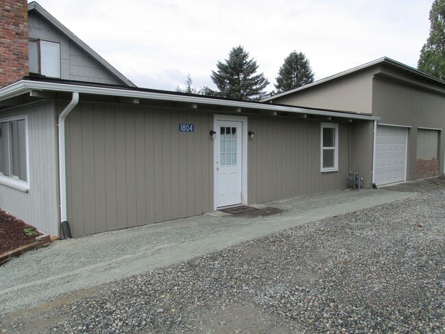 Building Photo - 1804 Hassler Ln