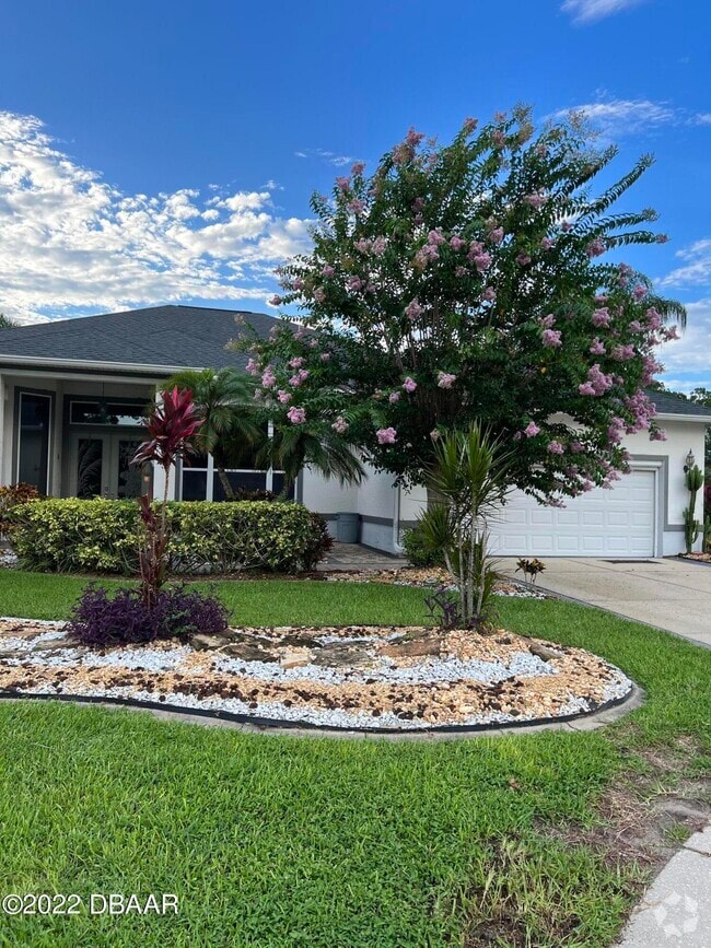 Building Photo - 6389 Nika Ct
