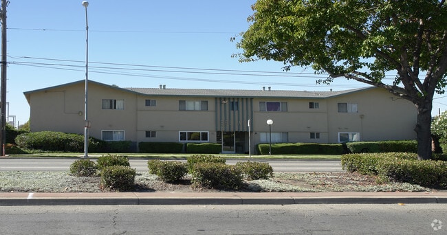 Building Photo - Bel- Air Apartments