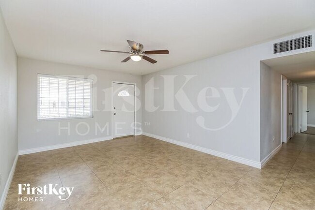 Building Photo - 9807 N 18th Ave