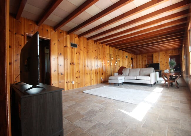 Building Photo - 3716 Glendon Ave