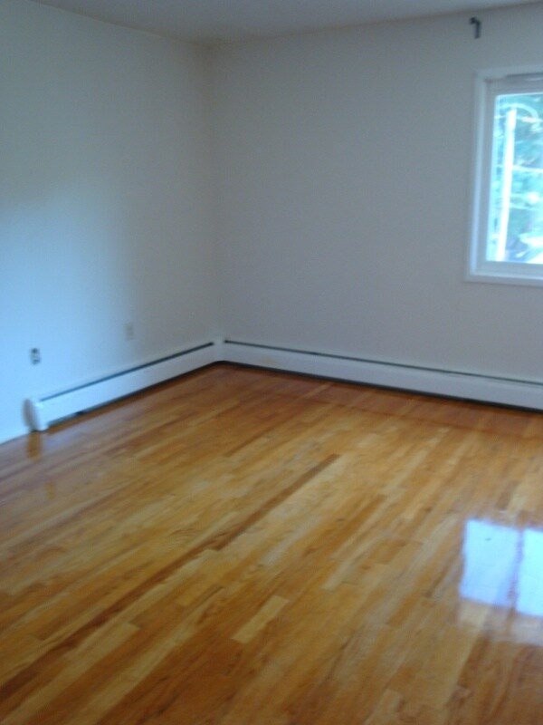 Building Photo - 2 Camelot Dr
