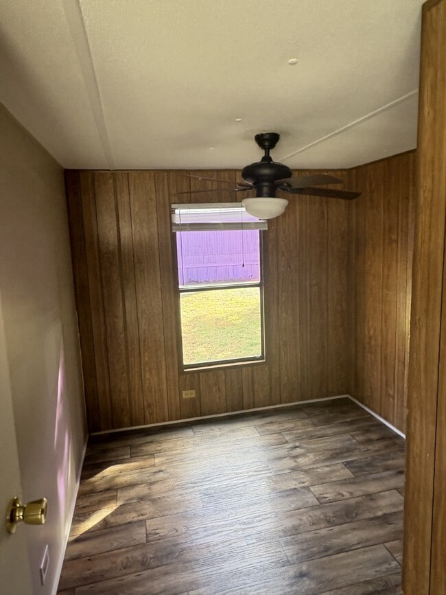 Building Photo - 2114 Cliffwood Rd