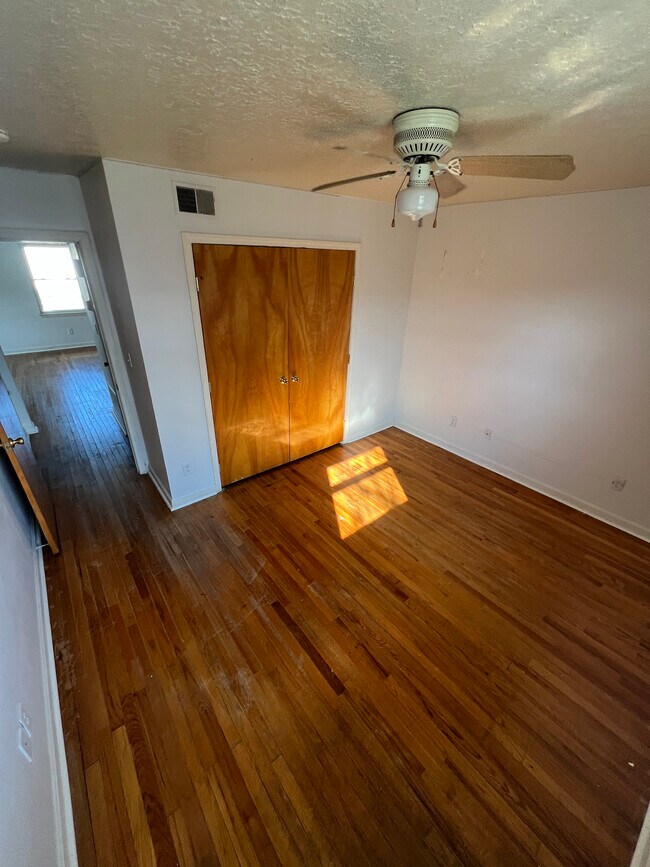 Foto del edificio - 3218 Orchard Manor Cir