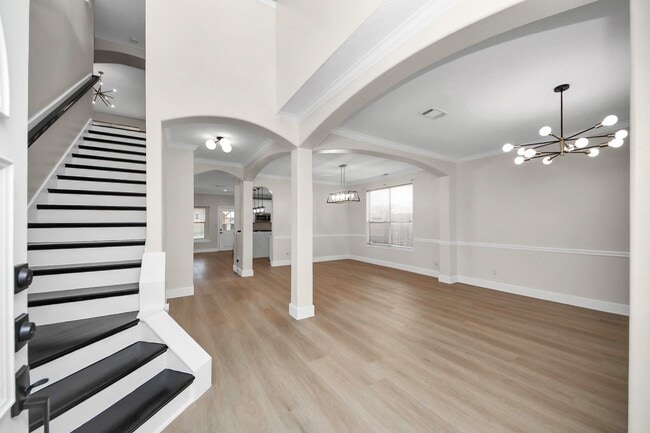 Building Photo - 811 Childers Ct