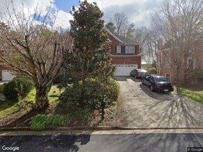 Building Photo - 755 Milton Oaks Dr