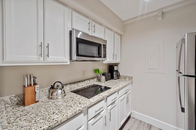 Building Photo - 1111 30th St NW