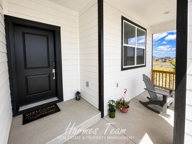 Building Photo - Spacious 5-Bedroom Ranch with Finished Basement & Oversized Garage