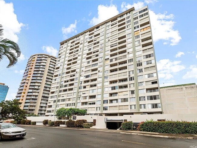 Building Photo - 780 Amana St