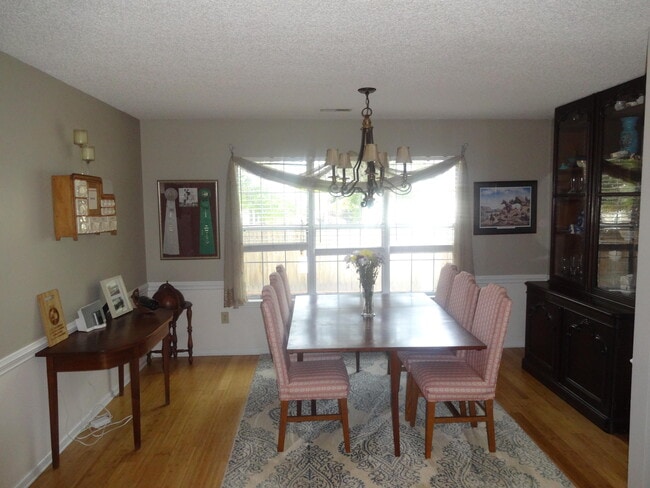 Building Photo - 388 Culver Ave