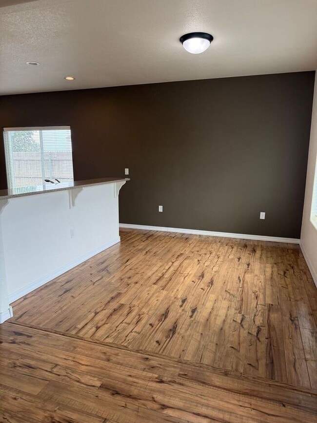 Building Photo - Beautiful Newly Renovated 3 Bedroom 2 Bath Home