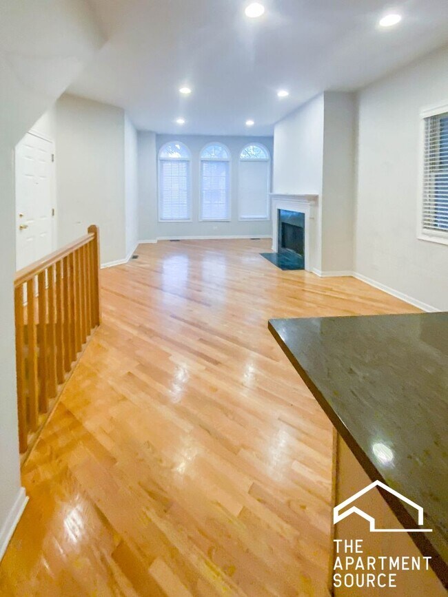 Foto del edificio - 2732 N Wayne Ave