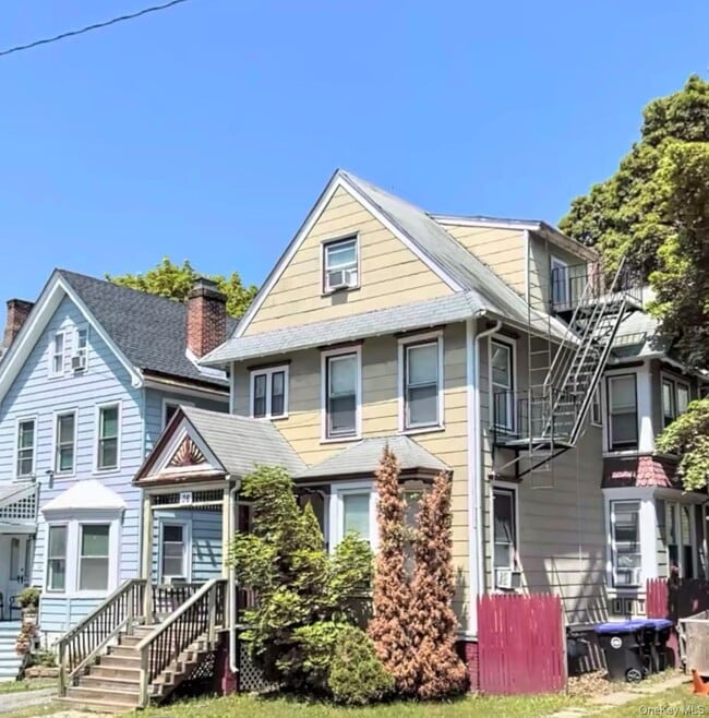 Building Photo - 36 Hooker Ave