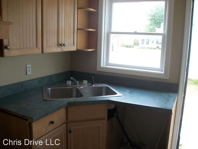 Building Photo - 3 br, 1 bath House - 7600 US HWY 62