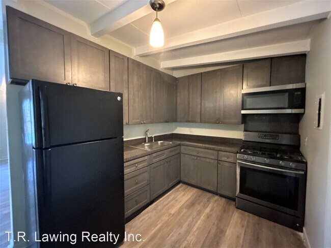 Building Photo - 3 br, 1 bath House - 5655 Coulee Place
