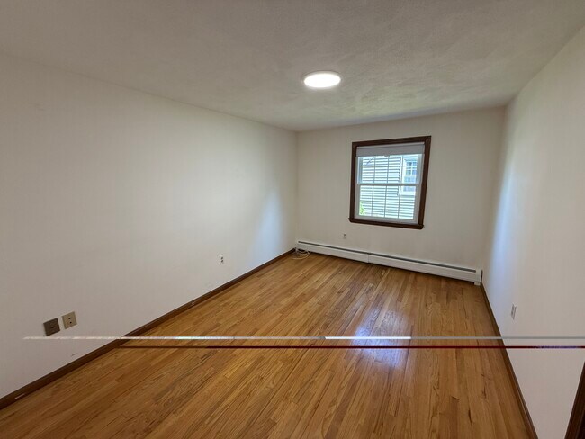 Building Photo - 30 Woodleigh Rd