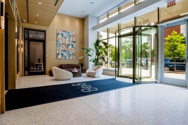 Foto del edificio - 868 N. Wells