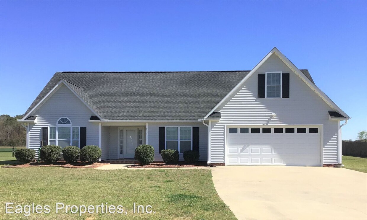 511 Planters Ridge Dr, Pikeville, NC 27863 House Rental in Pikeville