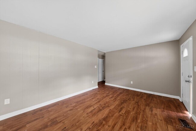Building Photo - 2655 Niagara St