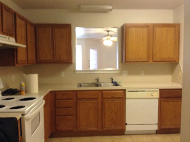 Foto del edificio - 523 N Clinton Ave