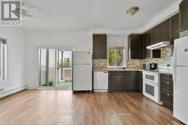 Photo du bâtiment - 40 Tasker St