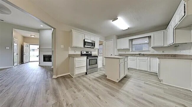 Foto del edificio - 4711 Lashley Dr