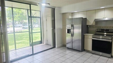 Building Photo - 8650 SW 133rd Avenue Rd