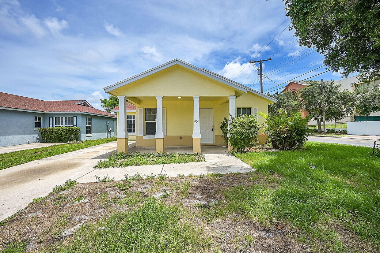 Foto principal - 901 10th St